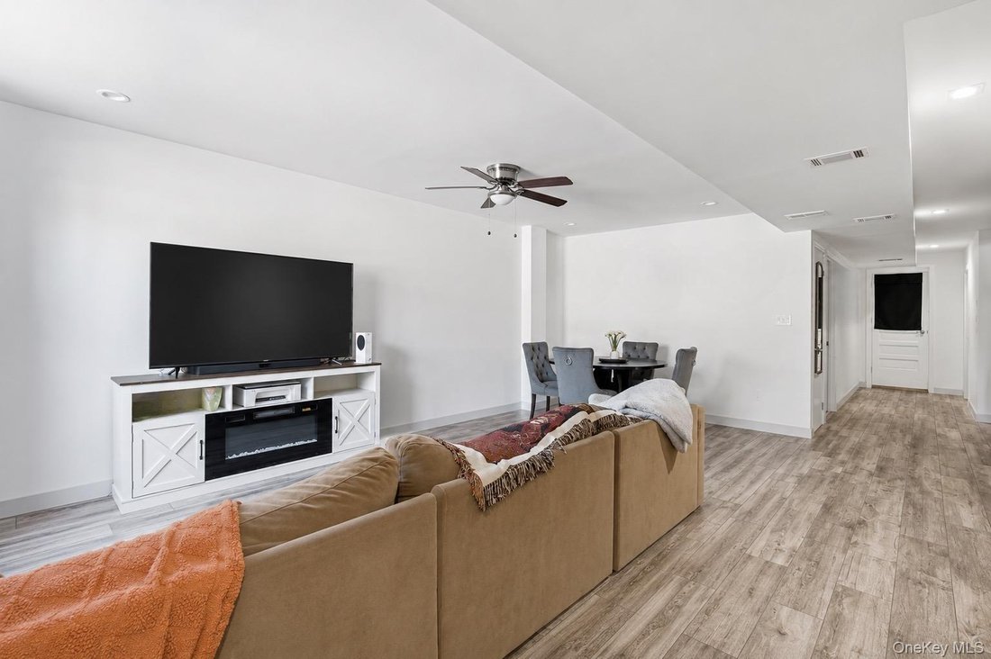 Apartment in New York, New York, United States 3 - 18358429