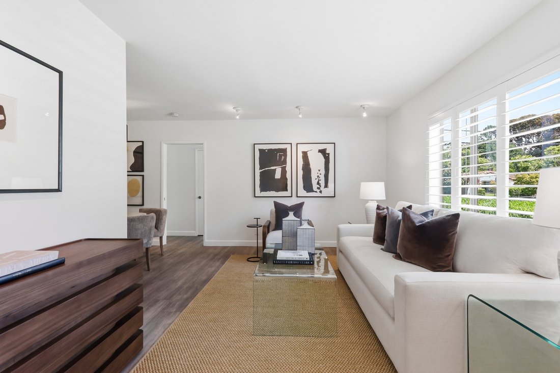 Condo in San Carlos, California, United States 2 - 18359118