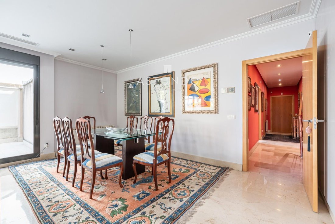 Chalet in Ciudad Lineal, Madrid, Spain 5 - 18357594