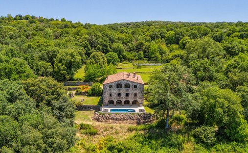 Country House in Olot, Catalonia, Spain 1