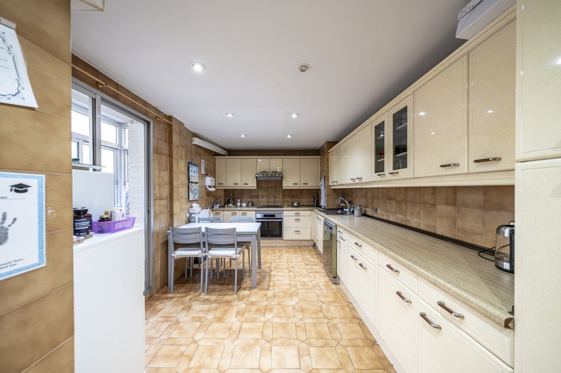 Apartment in Retiro, Madrid, Spain 3 - 18359487