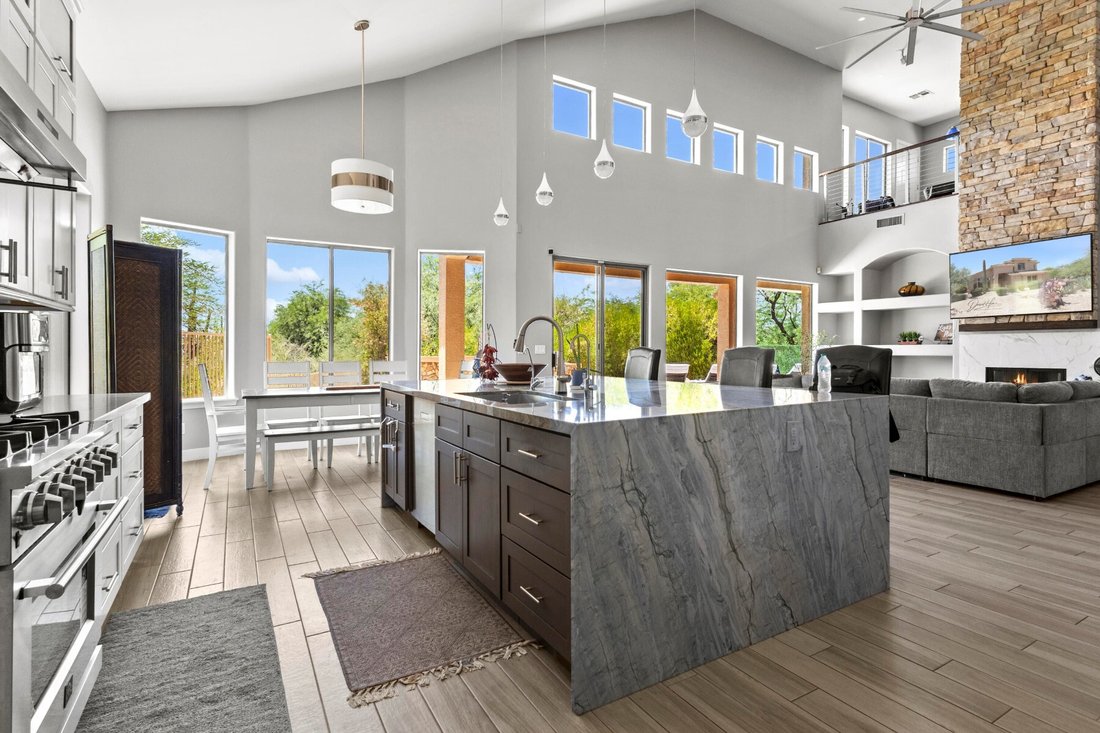 Carefree, Arizona, United States 4 - 18333632