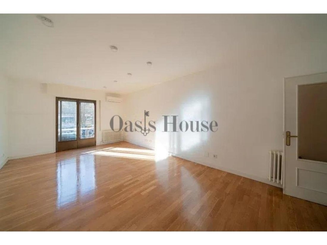 Apartment in Retiro, Madrid, Spain 4 - 18359344