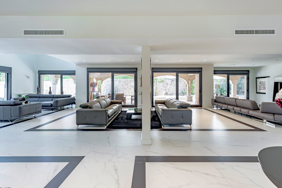 House in Hortaleza, Madrid, Spain 3 - 18359225