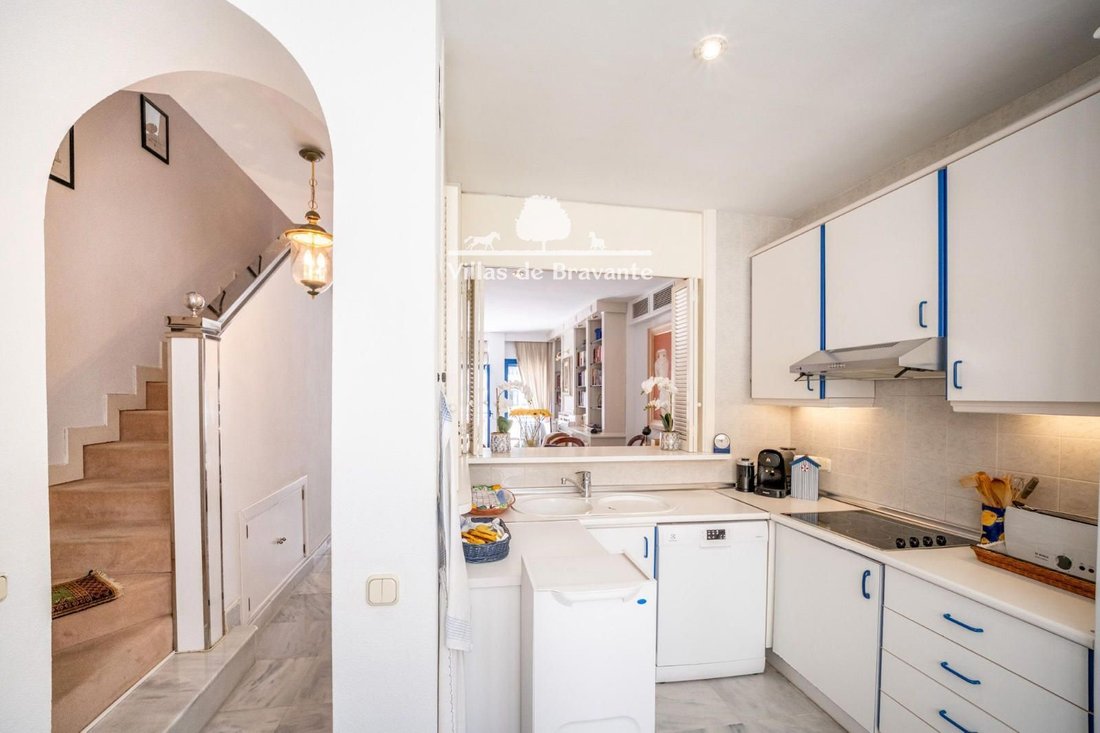 Apartment in Marbella, Andalusia, Spain 4 - 18357946