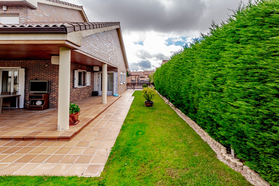 Chalet in Grinon, Comunidad de Madrid, Spain 4 - 18358626