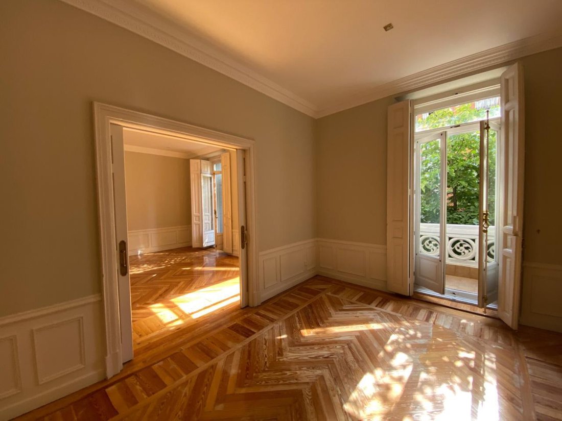 Apartment in Barrio Salamanca, Madrid, Spain 4 - 18358333