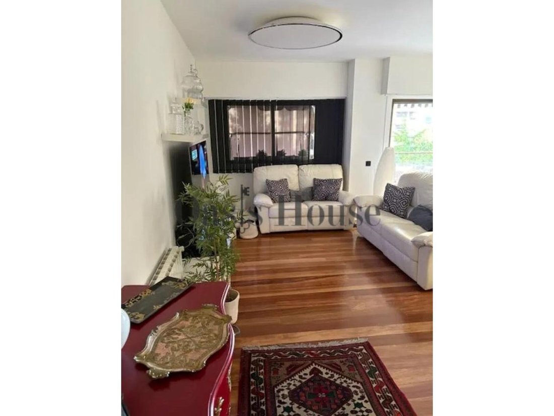 Apartment in Fuencarral-El Pardo, Madrid, Spain 1 - 18359531
