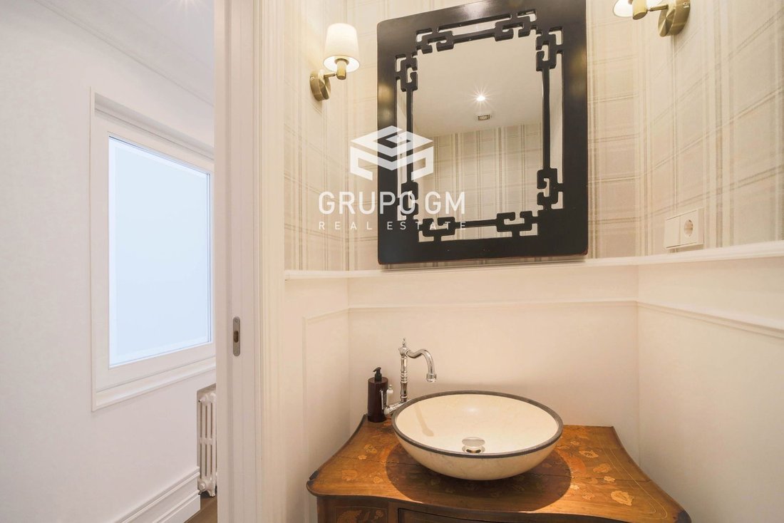 Apartment in Barrio Salamanca, Madrid, Spain 4 - 18359458