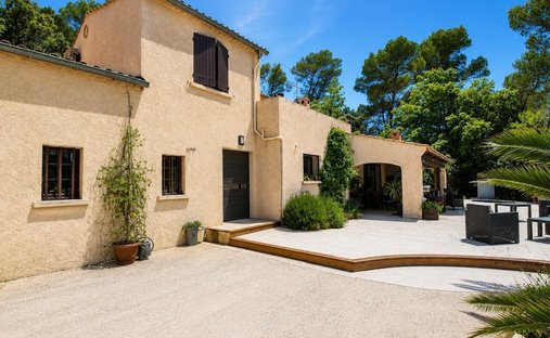Villa in Taradeau, Provence-Alpes-Côte d'Azur, France 1