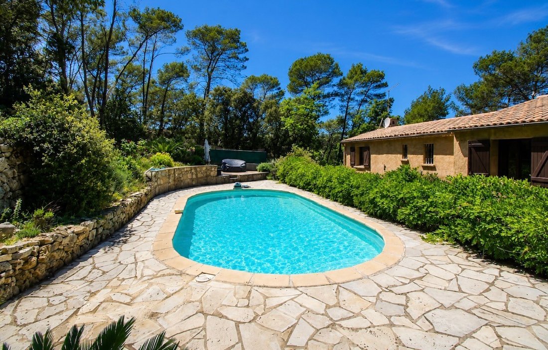 Villa in Taradeau, Provence-Alpes-Côte d'Azur, France 3 - 18358721