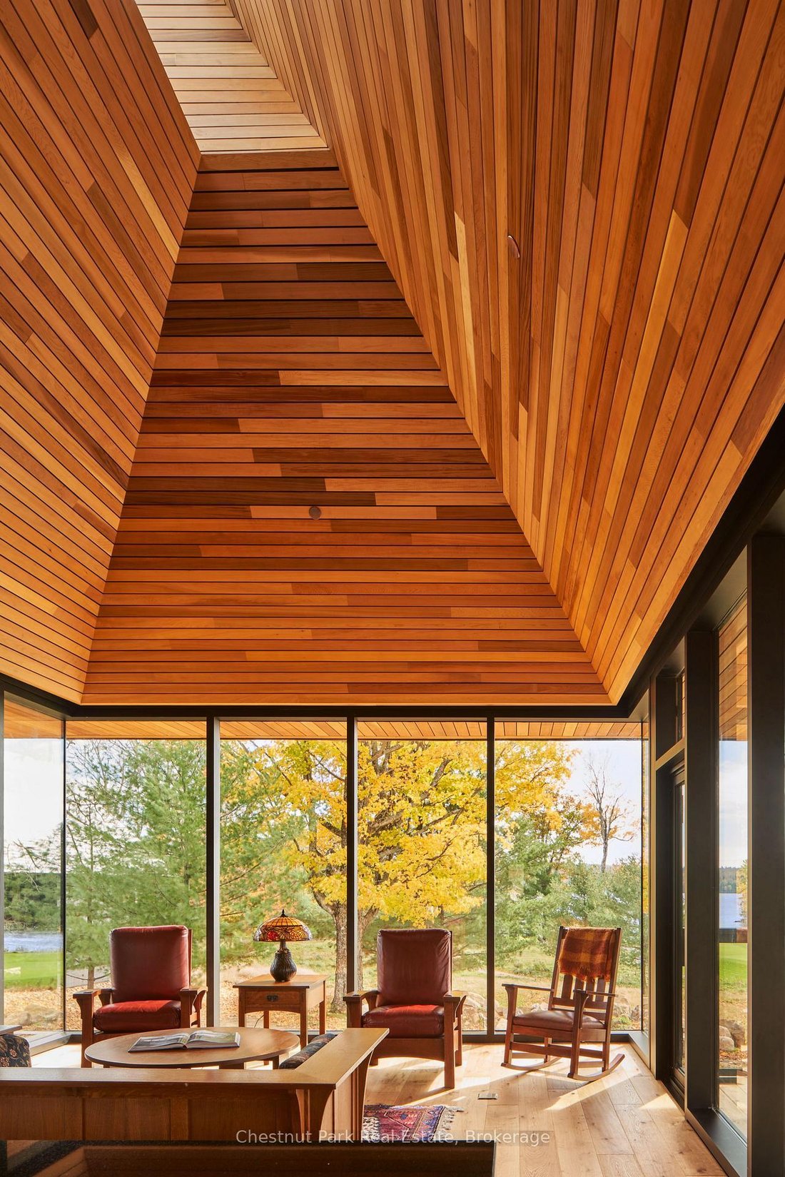 Lake of Bays, Ontario, Canada 4 - 18360028
