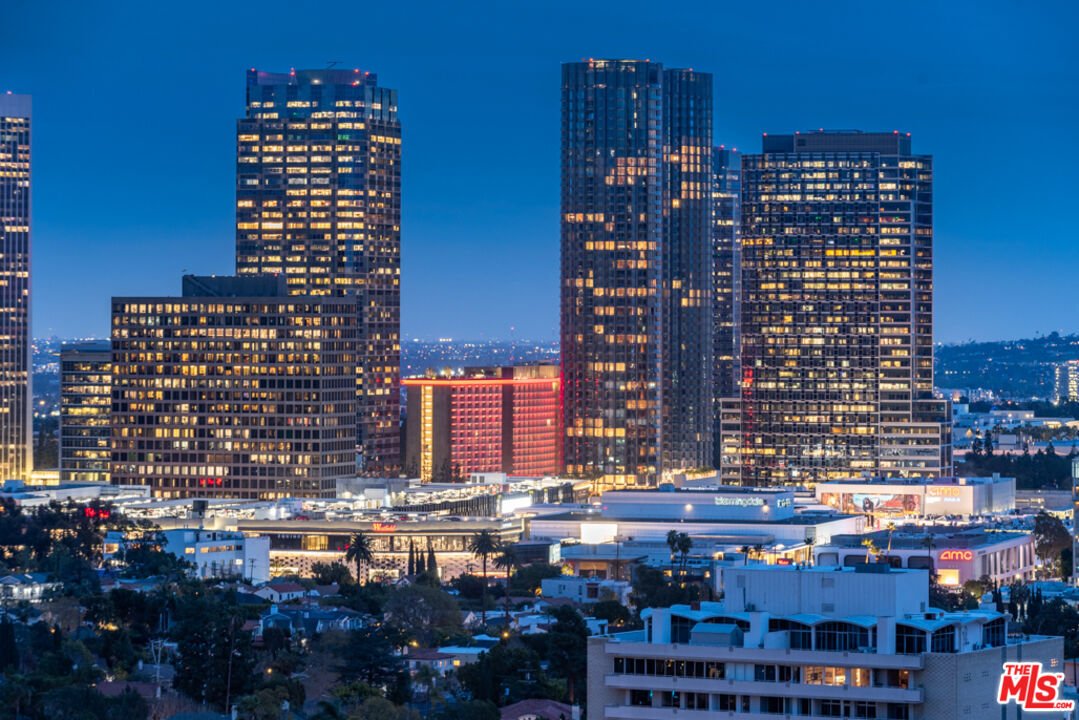 Condo in Los Angeles, California, United States 5 - 18360217