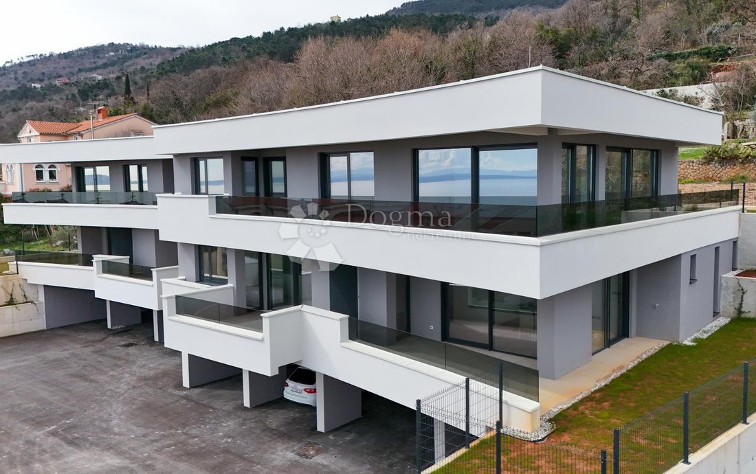 Apartment in Opcina Lovran, Primorje-Gorski Kotar County, Croatia 1 - 18359973