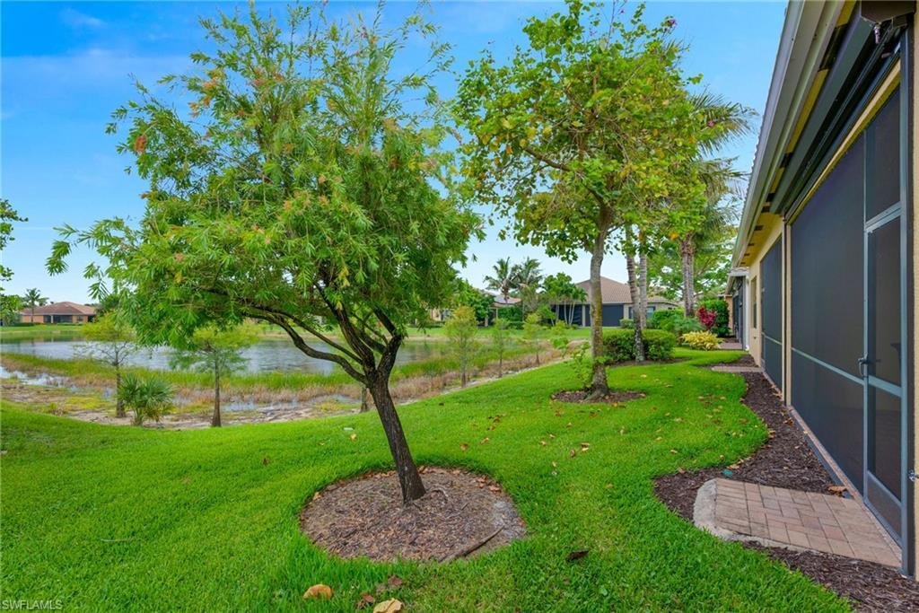 Condo in Naples, Florida, United States 4 - 18360173