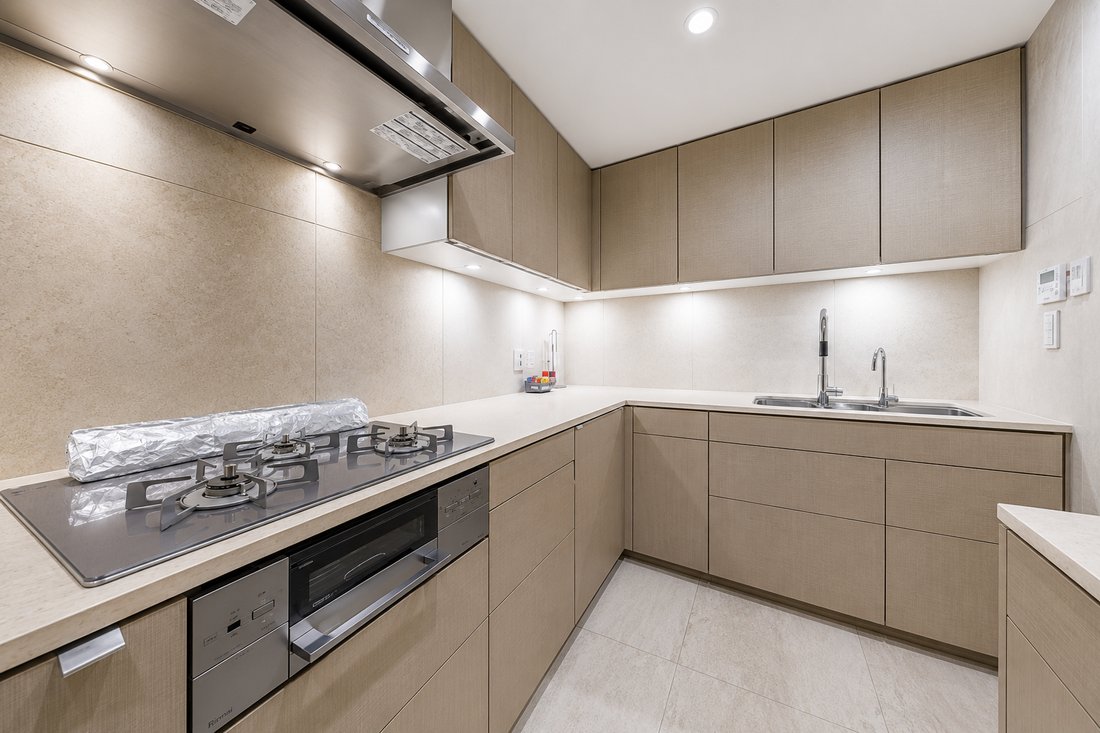 Apartment in Chiyoda City, Tokyo, Japan 3 - 18360085