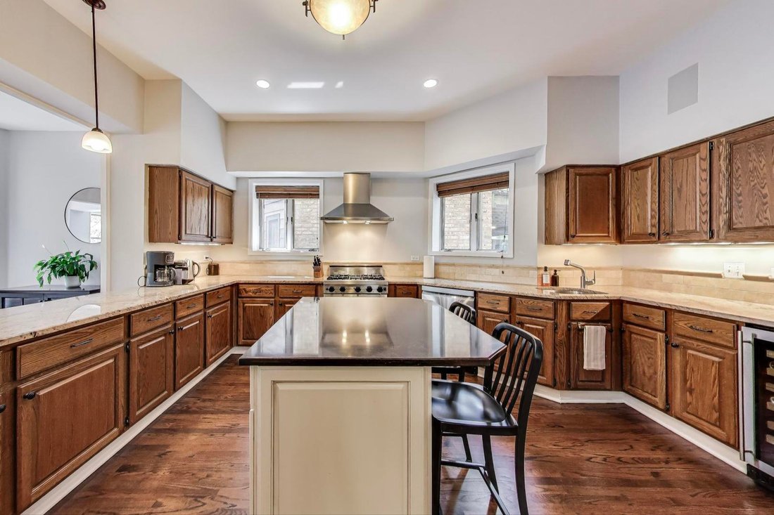 Condo in Chicago, Illinois, United States 4 - 18360038