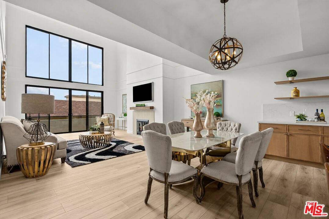 Condo in Los Angeles, California, United States 1 - 18248910