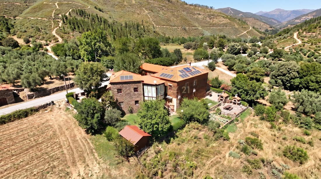 House in Vale da Amoreira, Guarda District, Portugal 1 - 18314158