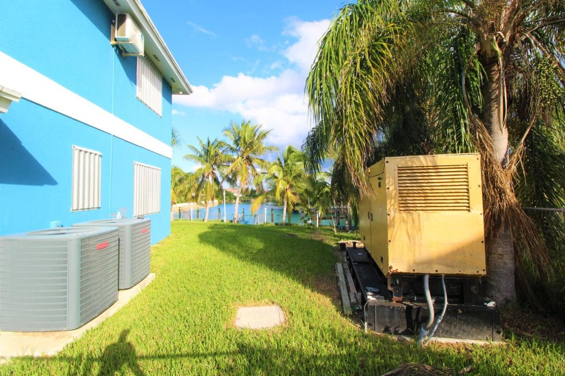 House in Freeport, Freeport, The Bahamas 2 - 18359884
