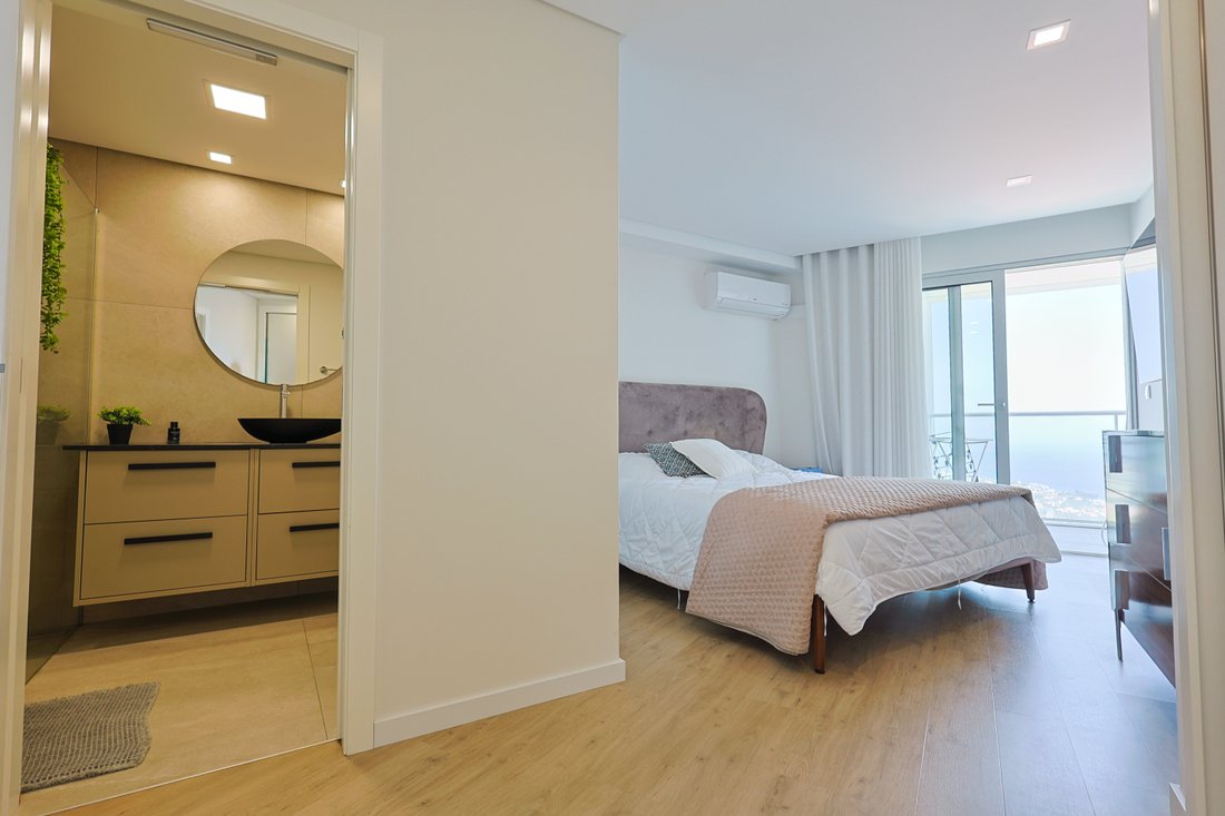 Apartment in Estreito de Camara de Lobos, Madeira, Portugal 3 - 18359820