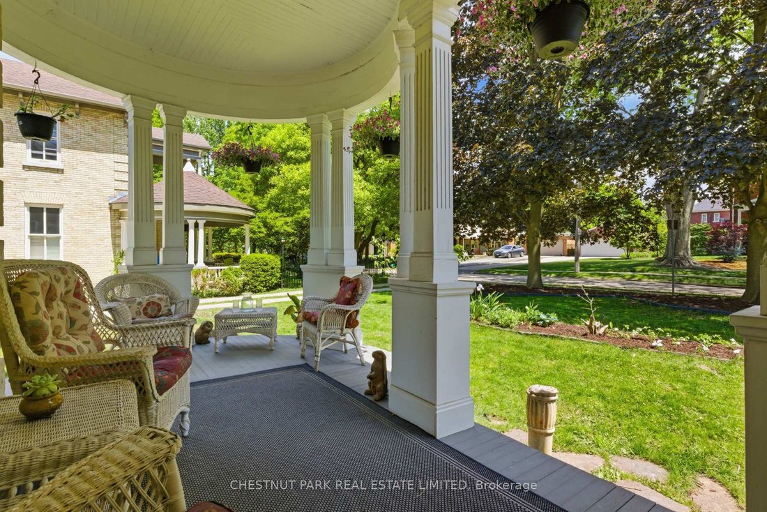 House in Stratford, Ontario, Canada 5 - 18360155
