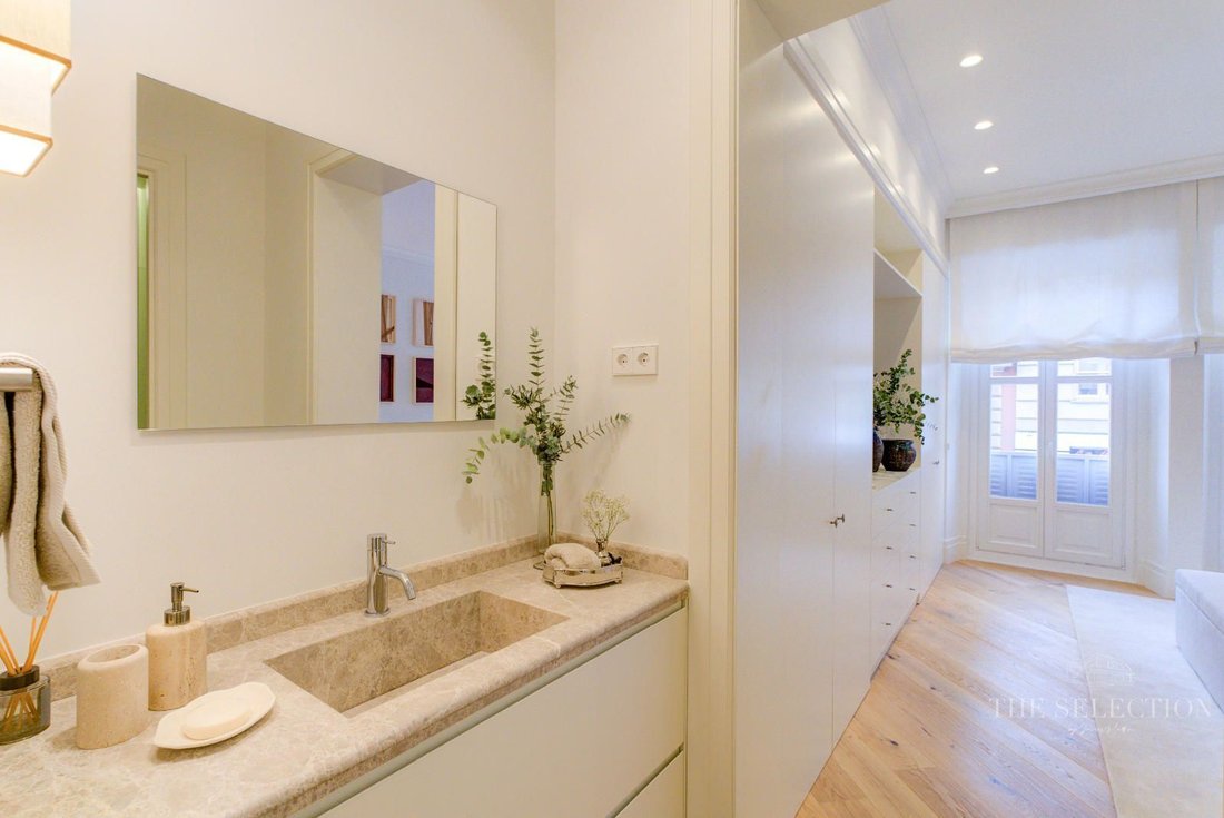 Apartment in Barrio Salamanca, Madrid, Spain 2 - 18359808