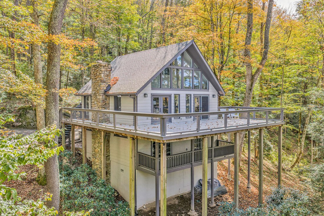 House in Linville, North Carolina, United States 1 - 18359854