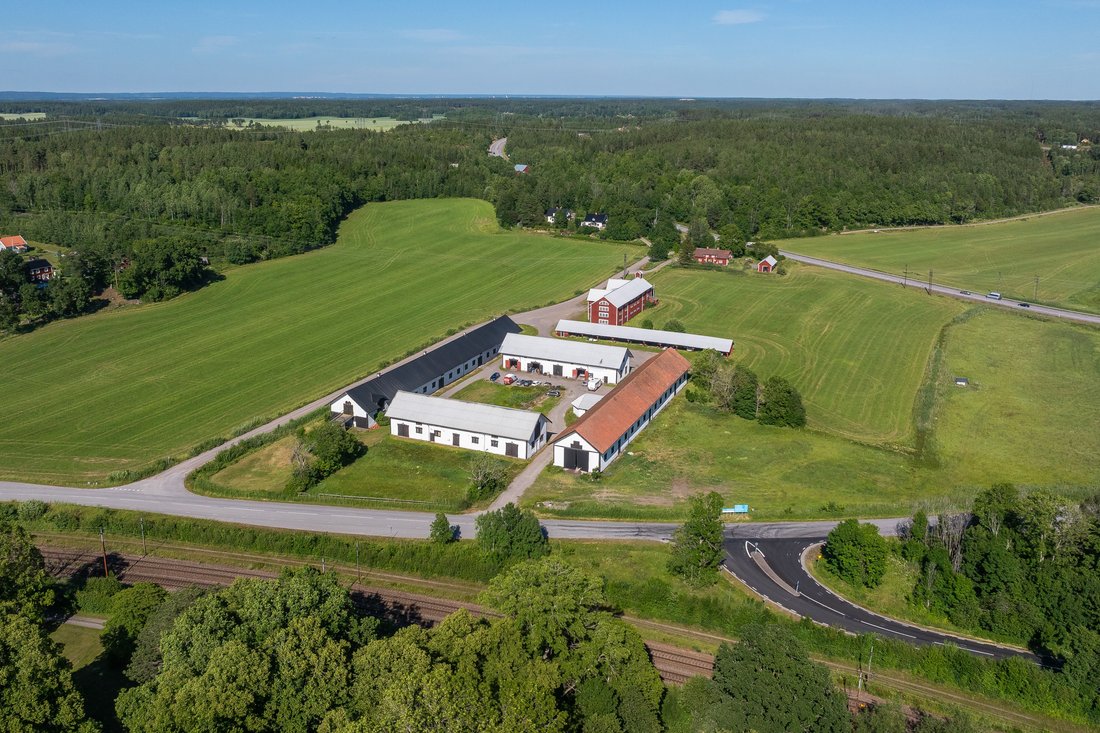 Estate in Norsholm, Östergötland County, Sweden 5 - 18360069