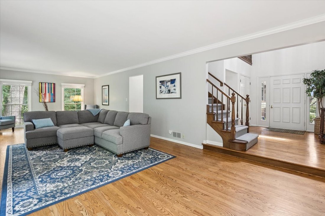 House in Lake Bluff, Illinois, United States 5 - 18360128