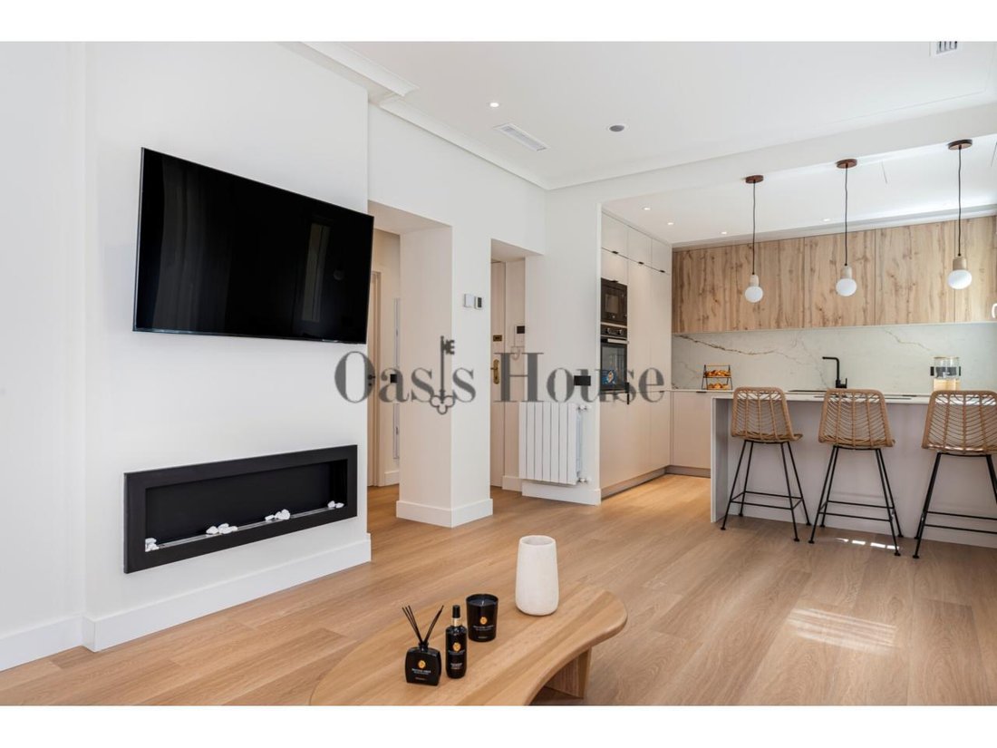 Apartment in Chamberi, Madrid, Spain 5 - 18359859