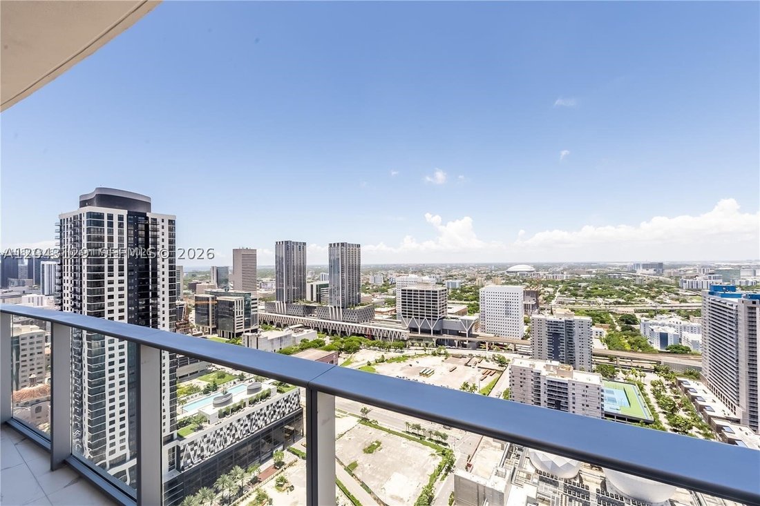 Condo in Miami, Florida, United States 4 - 18360093