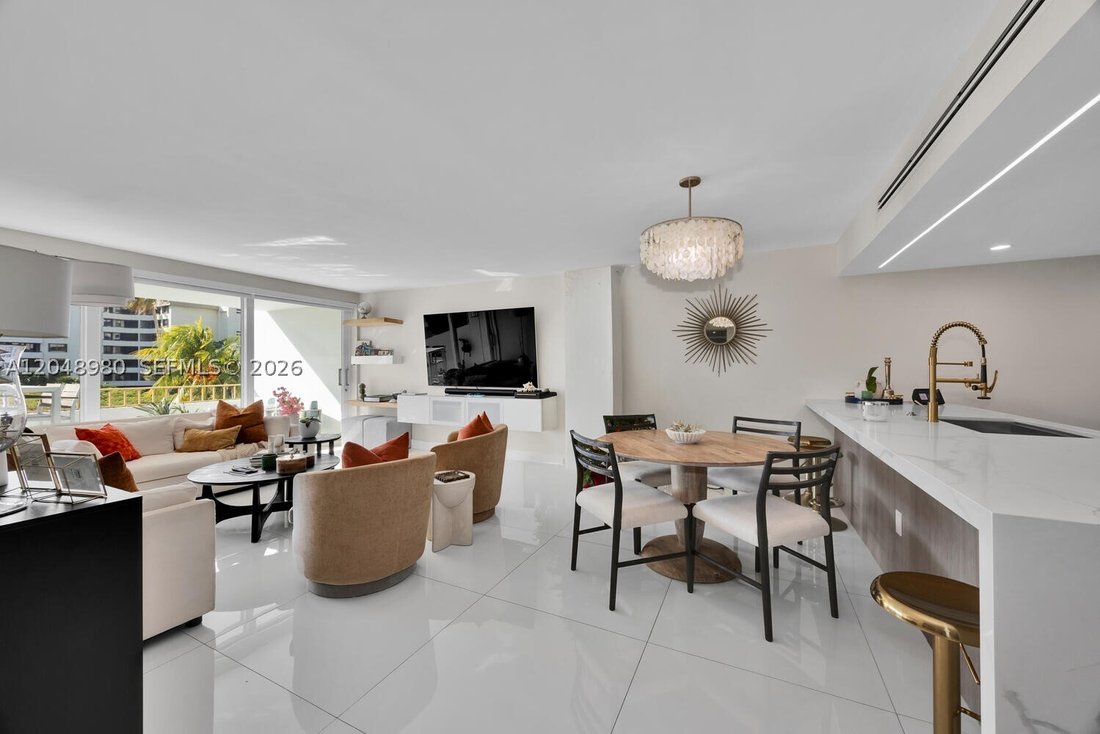 Condo in Key Biscayne, Florida, United States 5 - 18360017