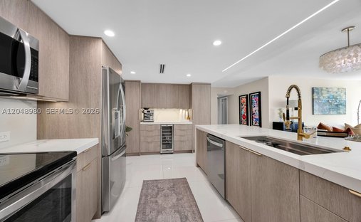 Condo in Key Biscayne, Florida, United States 1
