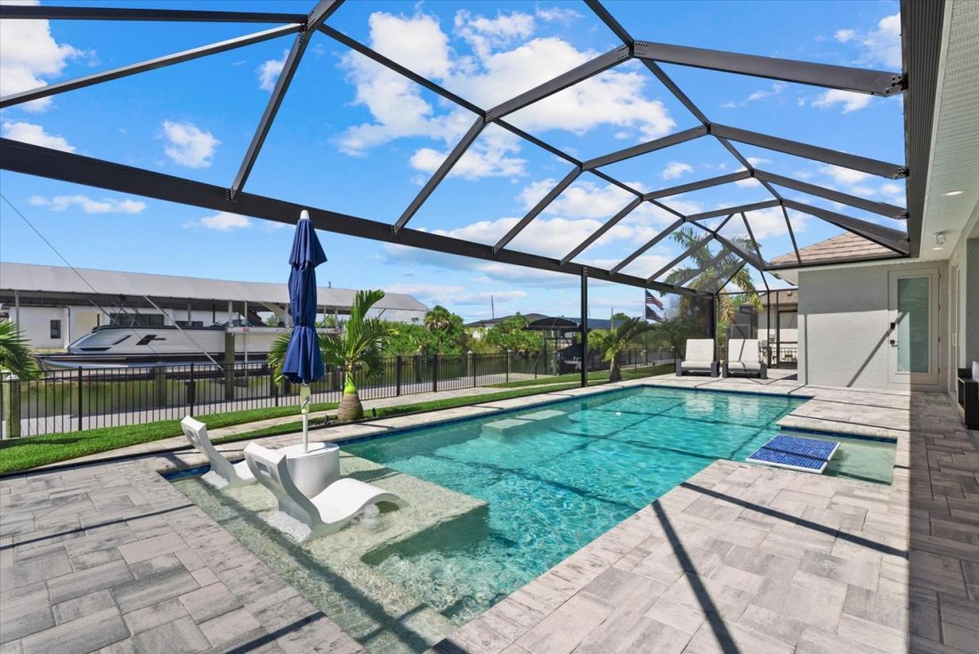 House in Port Charlotte, Florida, United States 4 - 18359775