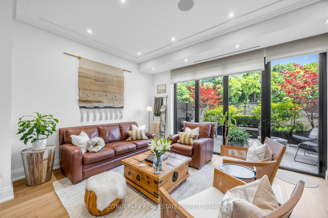Villa in Toronto, Ontario, Canada 2 - 18360144