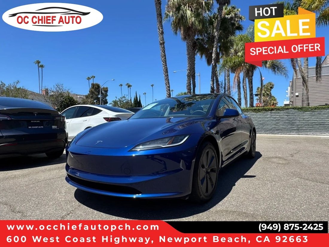 Sedan in Newport Beach, CA, United States 1 - 18291112