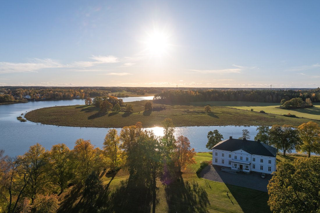 Estate in Norsholm, Östergötland County, Sweden 2 - 18360069