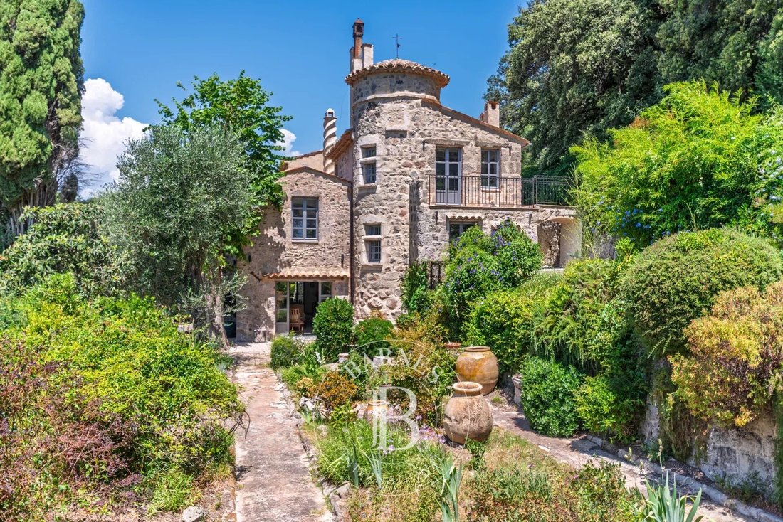 Estate in Vallée Verte-Issarts-Vignasses, Biot, France 3 - 18360166