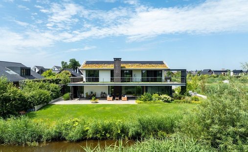 Villa in Veenendaal, Utrecht, Netherlands 1