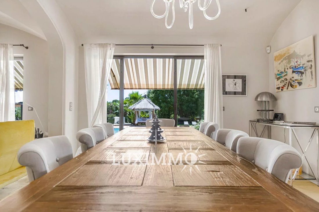 Villa in Valbonne, Provence-Alpes-Côte d'Azur, France 5 - 18359849