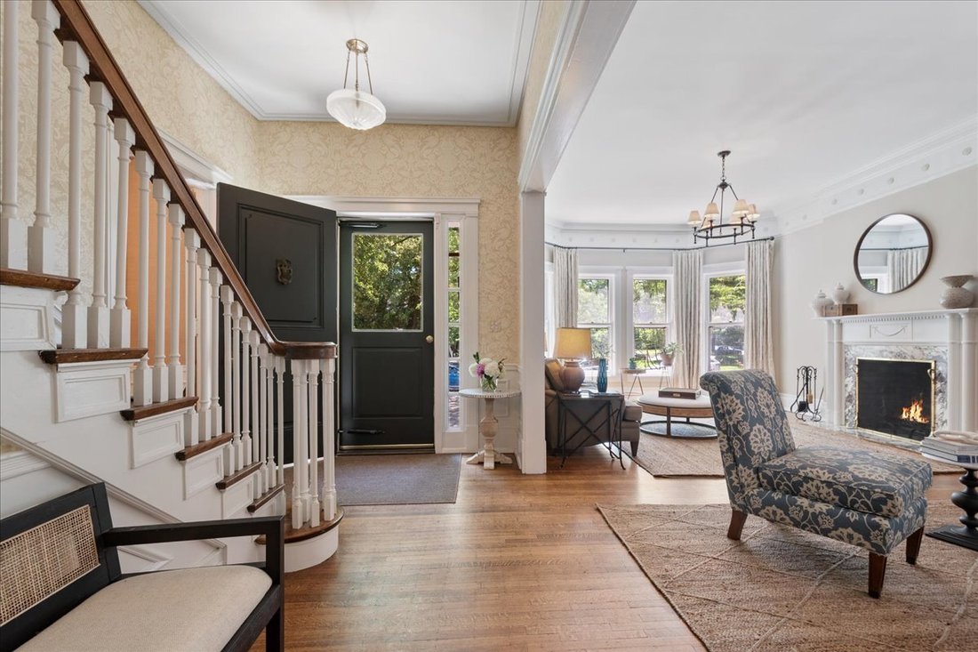House in Evanston, Illinois, United States 4 - 18359963