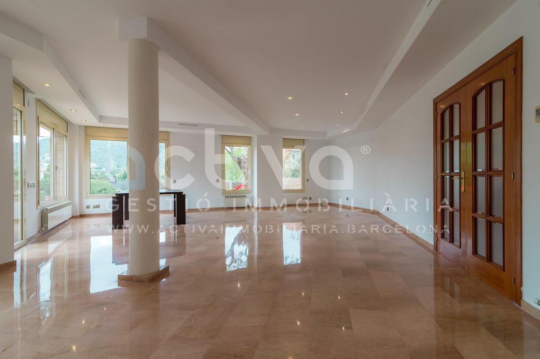 Chalet in Sant Just Desvern, Catalonia, Spain 4 - 18360429