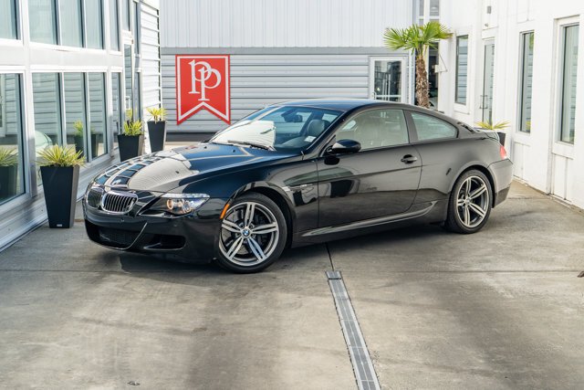 Coupe in Bellevue, WA, United States 2 - 18239324