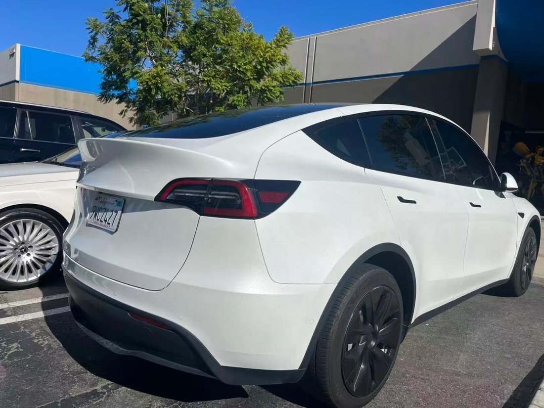 Suv in Costa Mesa, CA, United States 2 - 18360409