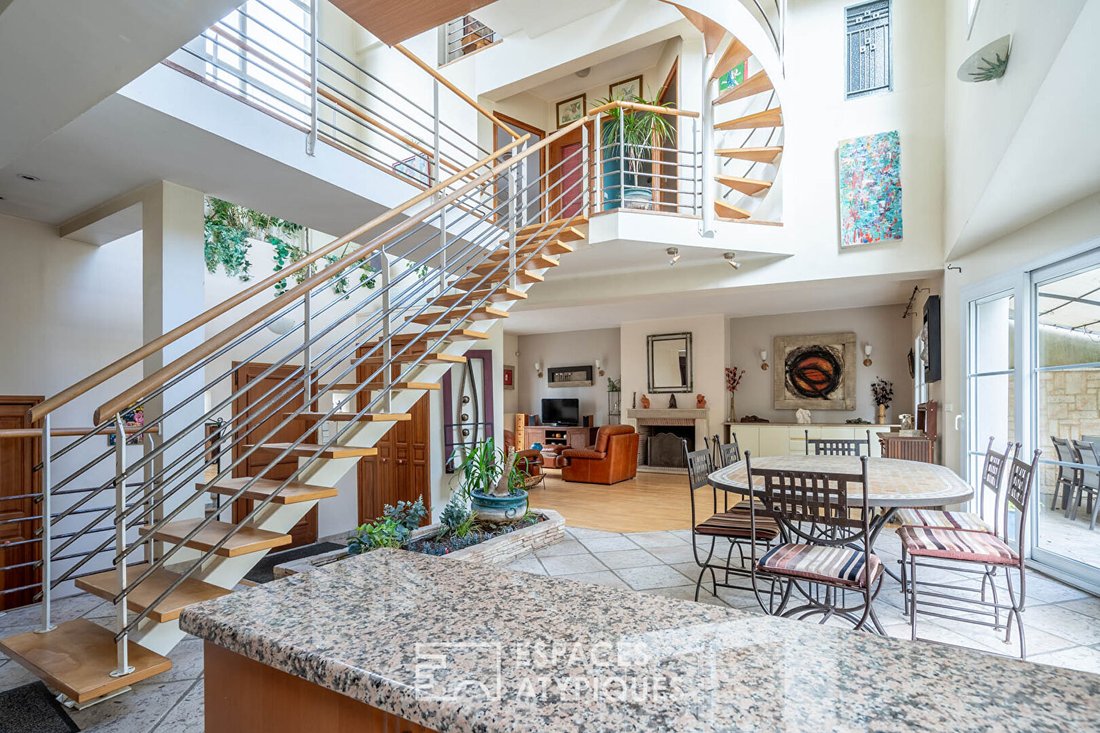 Villa in Les Lilas, Ile-de-France, France 2 - 18360678