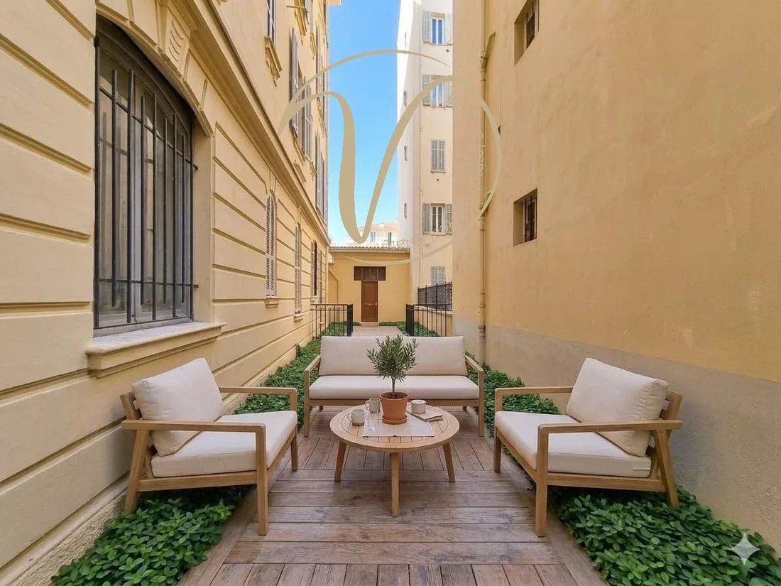 Apartment in Liberation, Nice, France 2 - 17949249