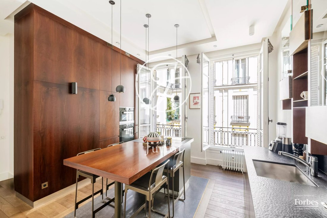 Apartment in Europe, Paris 8e Arrondissement, Paris 3 - 18360286