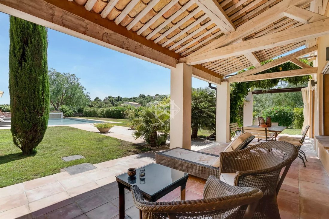 Estate in Grimaud, Provence-Alpes-Côte d'Azur, France 3 - 18360282