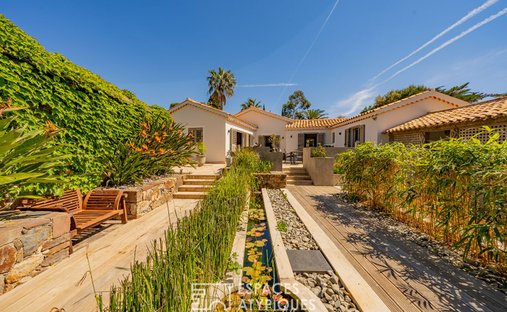Villa in Ville-Les Saquedes-Le Bouillonnet, Sainte-Maxime, France 1